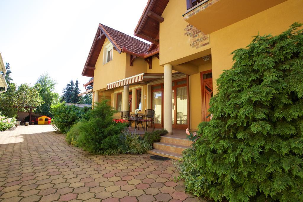 Royal Apartman Hajduszoboszlo Exterior photo
