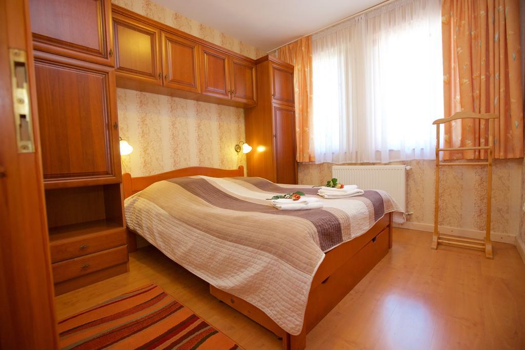 Royal Apartman Hajduszoboszlo Exterior photo